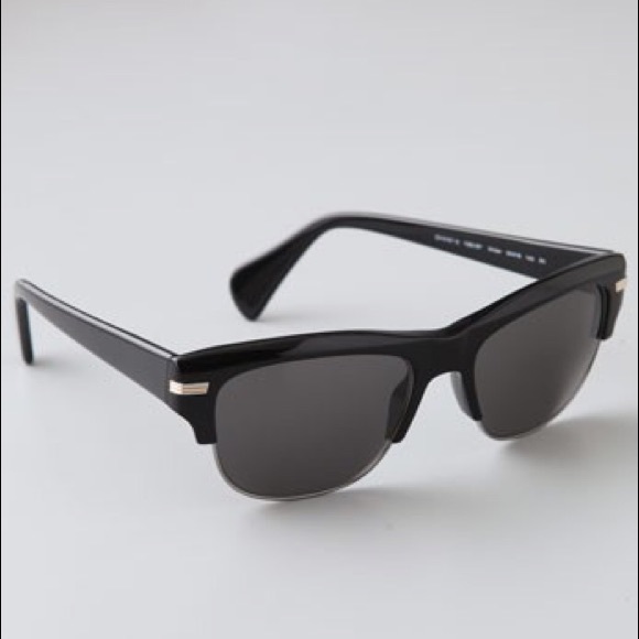 Oliver Peoples Accessories - OLIVER PEOPLES SUNGLASSES • Like NEW!